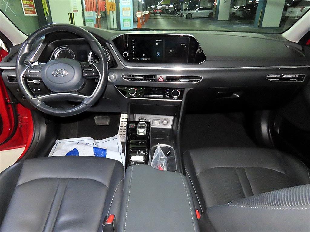 HYUNDAI Sonata - Vista 10