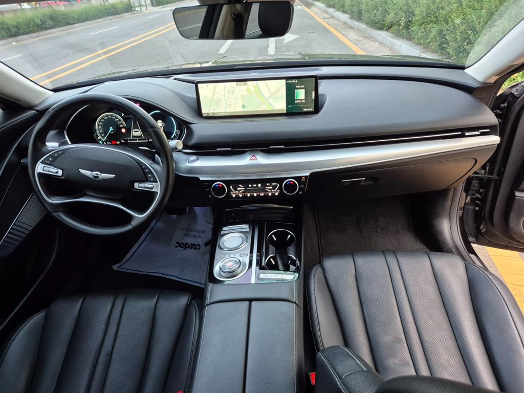Genesis G80 - Vista 11