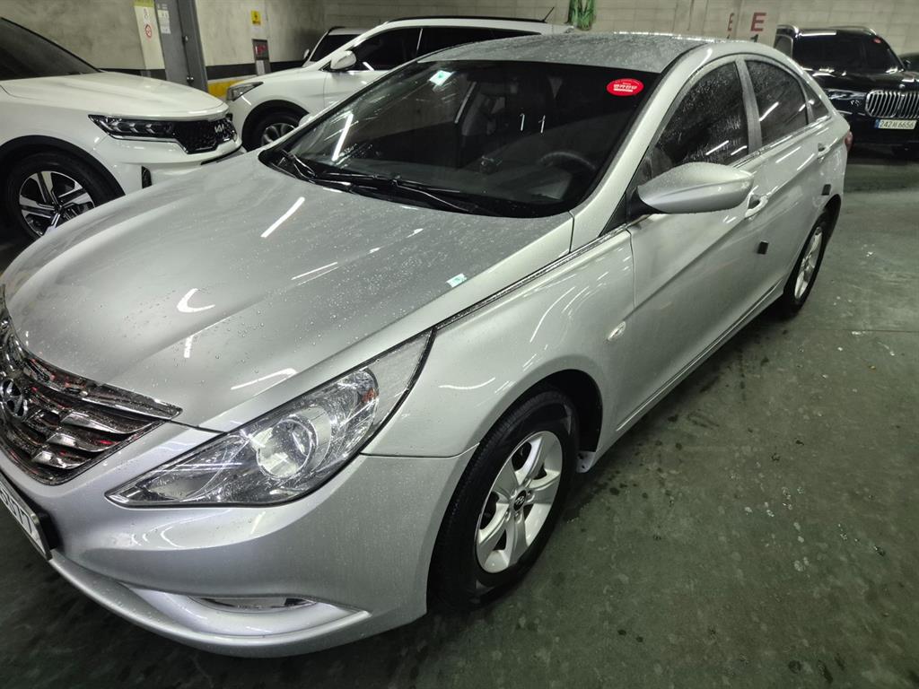 HYUNDAI Sonata - Vista 7