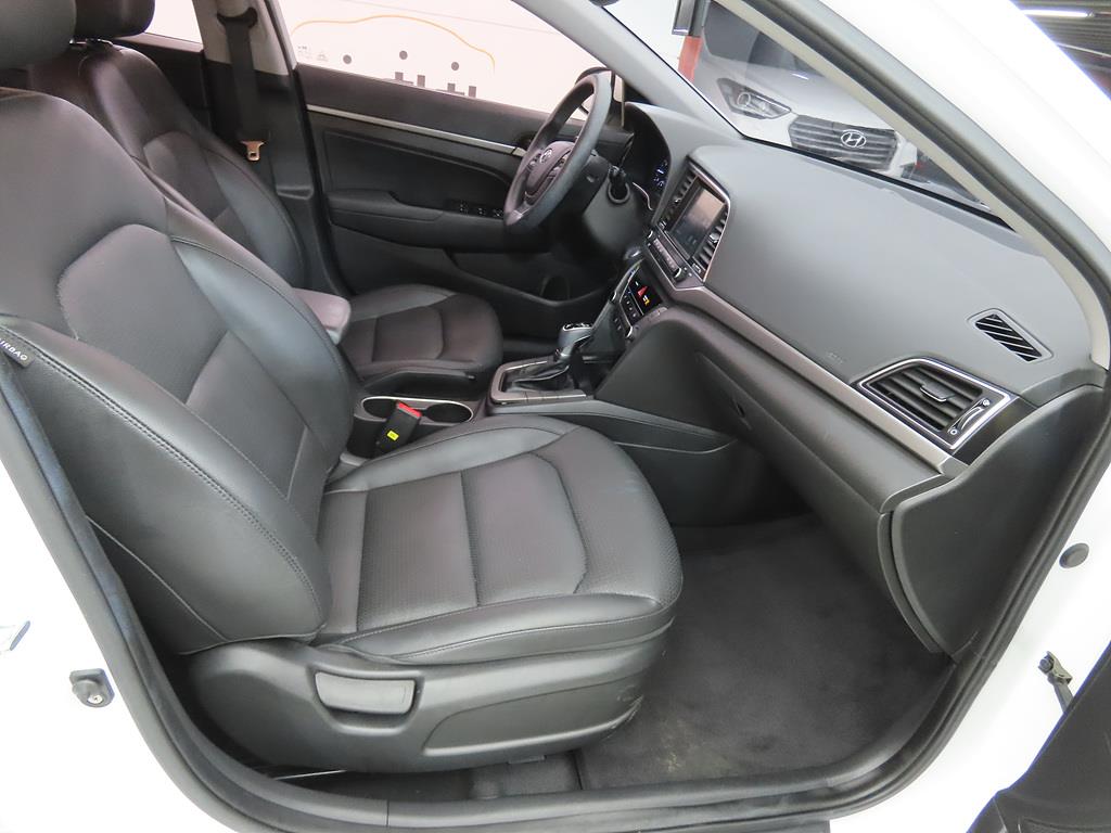 HYUNDAI Avante 2018 Blanco - Importación desde Corea - HF Imports Iquique - Foto 14