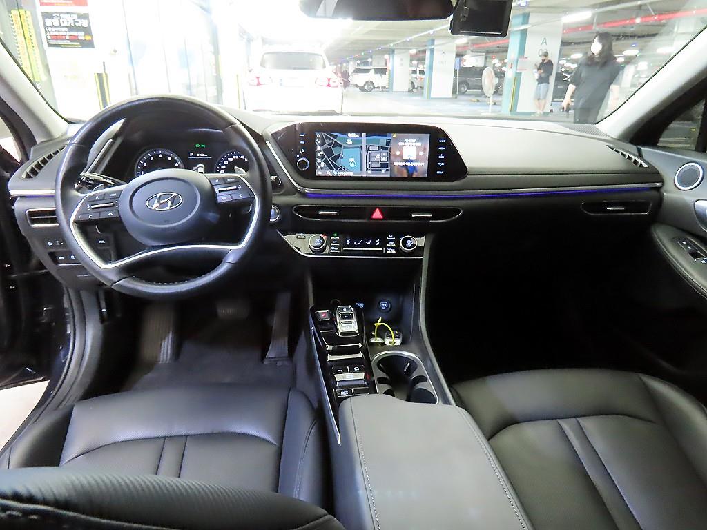HYUNDAI Sonata - Vista 10