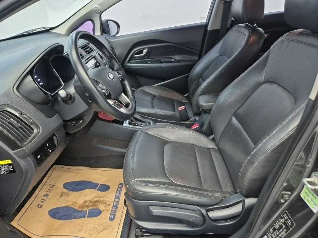 KIA Pride - Vista 11