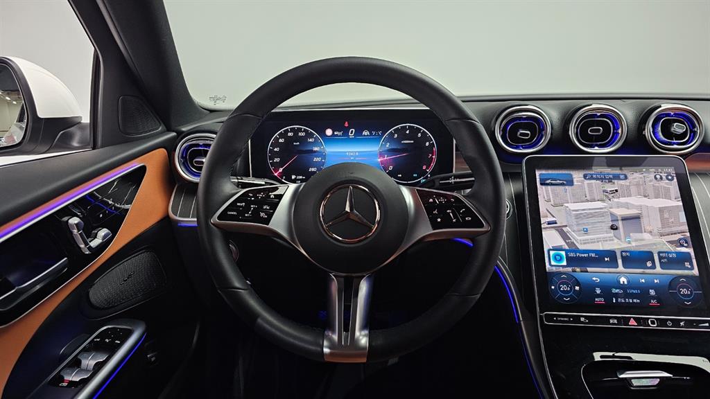 Mercedes Benz C Class - Vista 12
