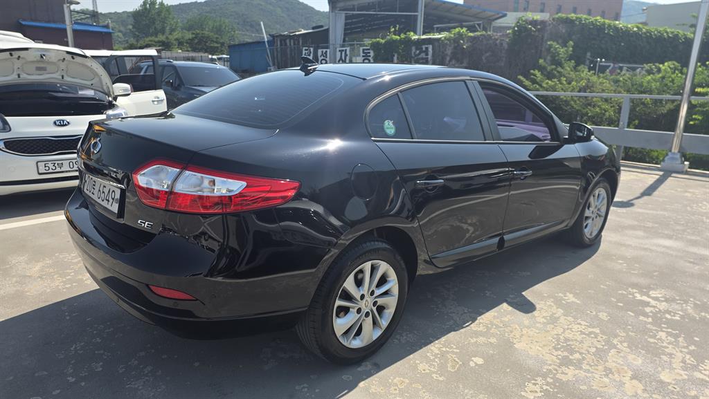 SAMSUNG SM3 2014 Negro - Importación desde Corea - HF Imports Iquique - Foto 16