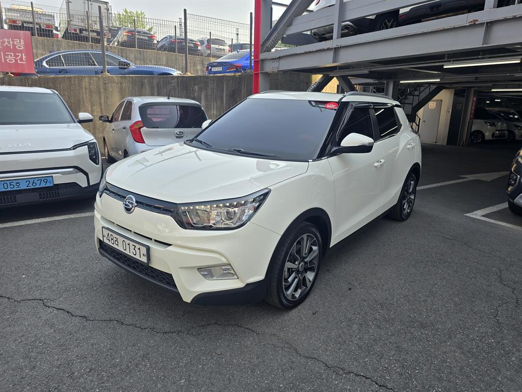 Ssangyong Tivoli - Vista 2