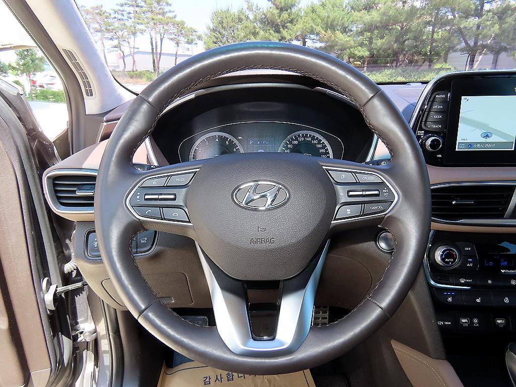 HYUNDAI Santa Fe - Vista 8