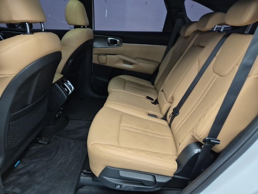 KIA Sorento - Vista 11