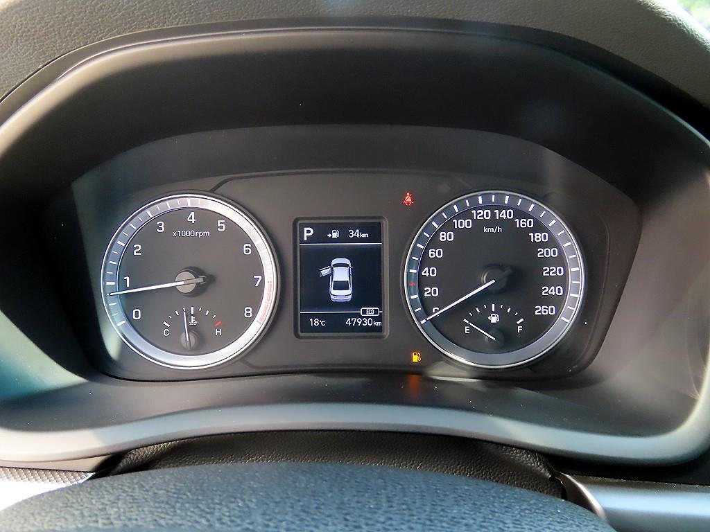 HYUNDAI Sonata - Vista 9