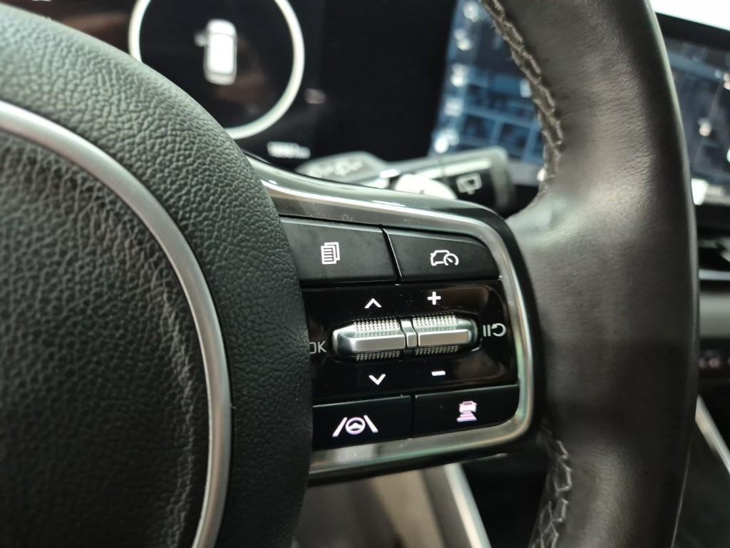 KIA Carnival - Vista 9