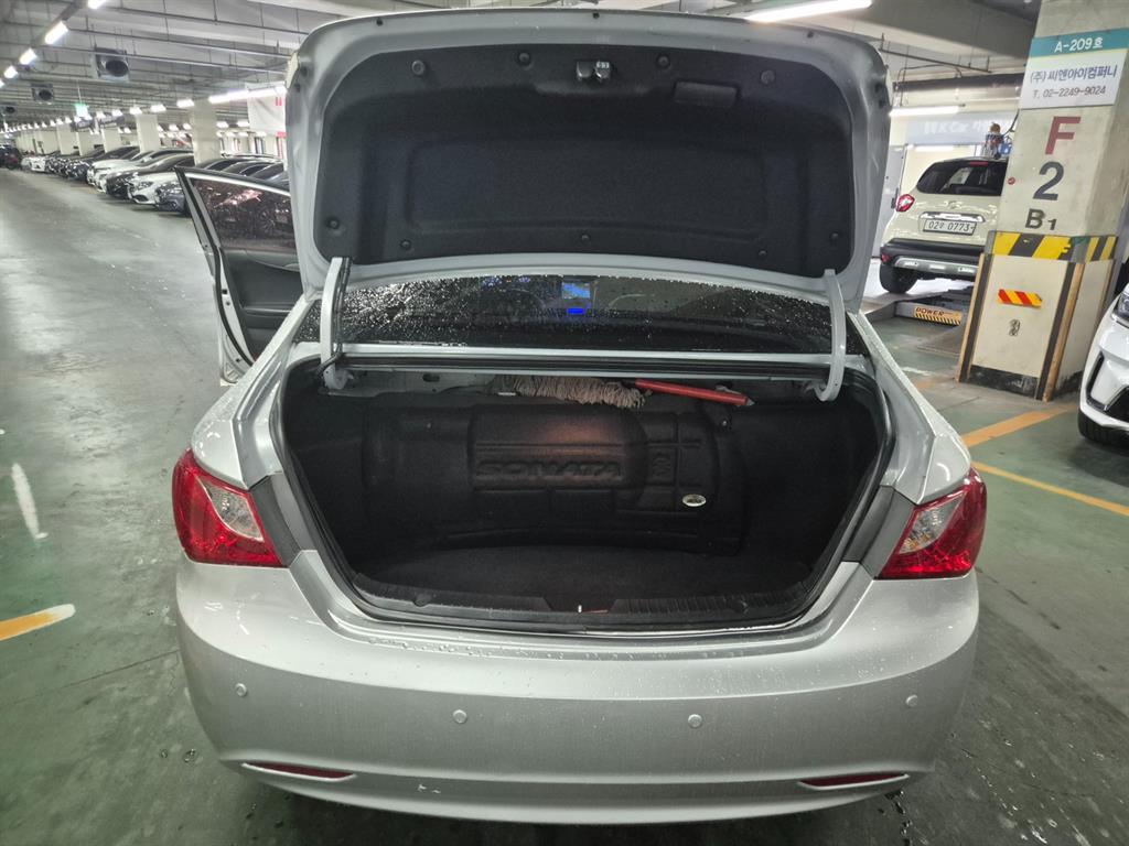 HYUNDAI Sonata 2010 Plateado - Importación desde Corea - HF Imports Iquique - Foto 18
