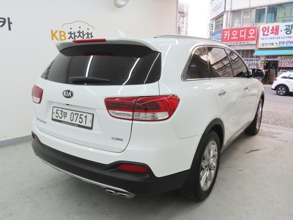 KIA Sorento - Vista 3