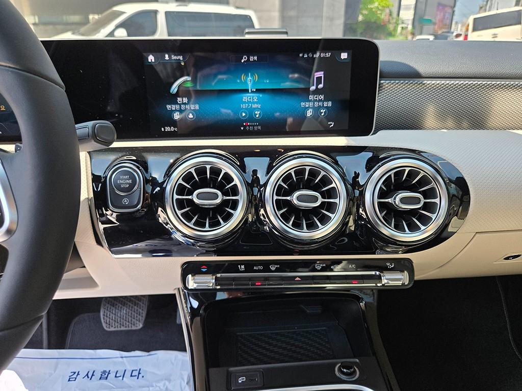Mercedes Benz A Class - Vista 10