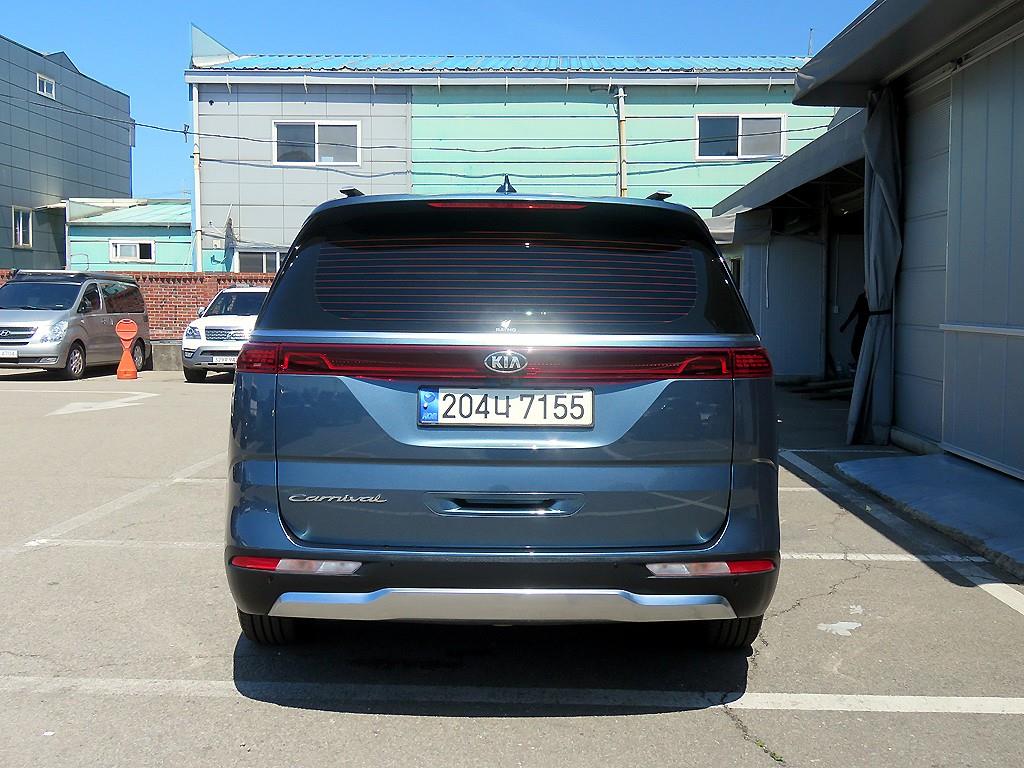 KIA Carnival - Vista 3