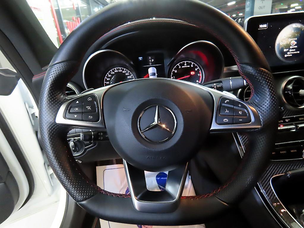 Mercedes Benz C Class - Vista 8