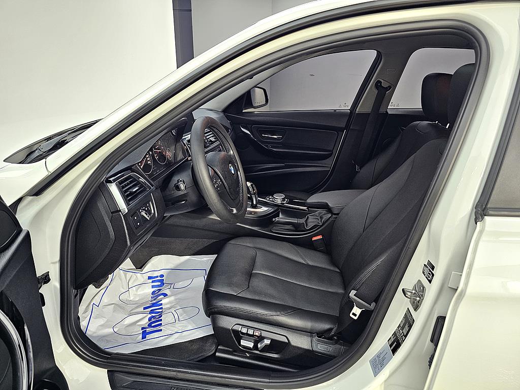 BMW 3 series - Vista 8