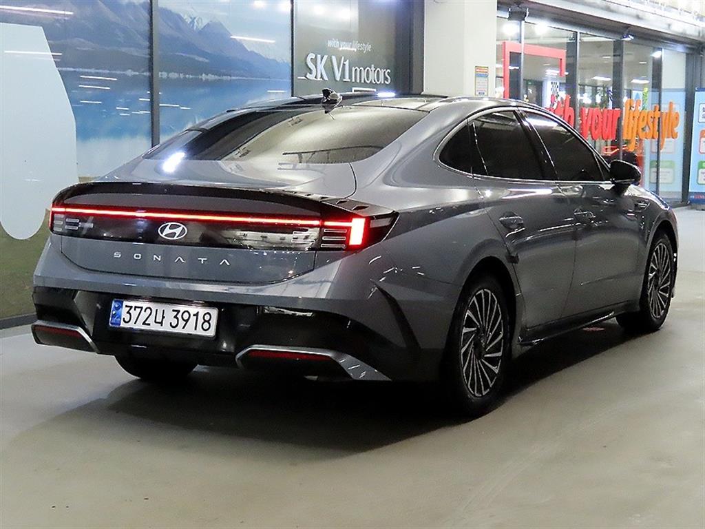HYUNDAI Sonata - Vista 4