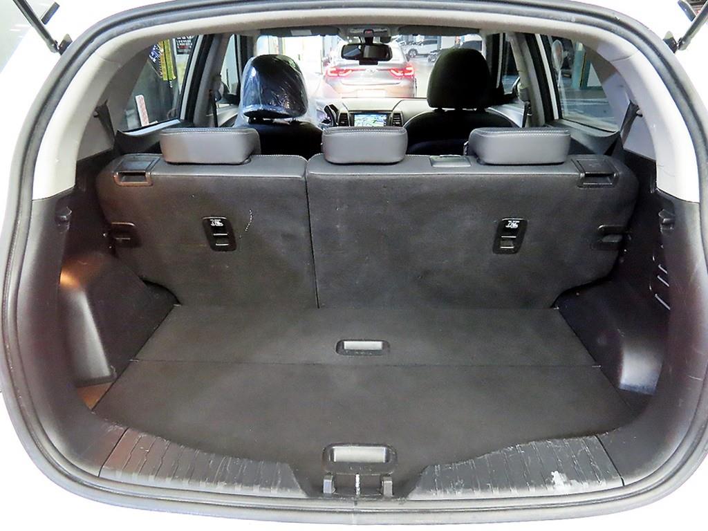 Ssangyong Tivoli 2018 Blanco - Importación desde Corea - HF Imports Iquique - Foto 20