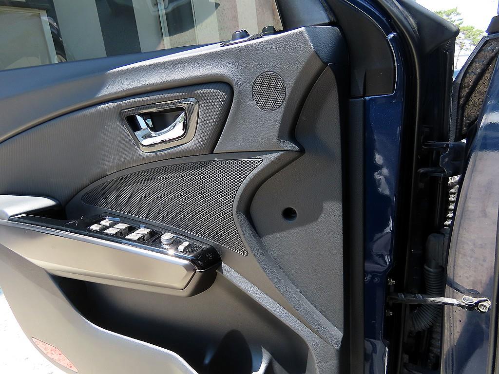 Ssangyong Tivoli - Vista 11