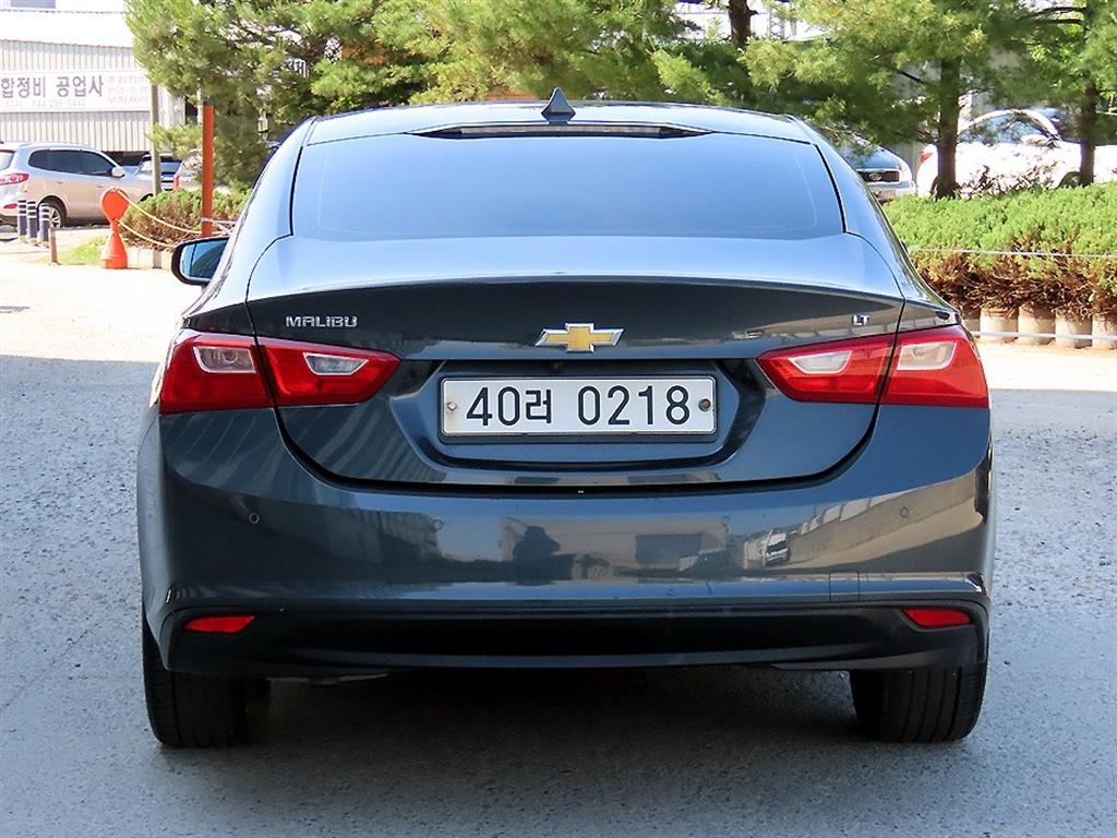 Chevrolet Malibu - Vista 4