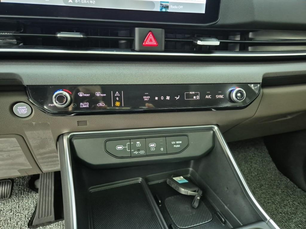 KIA Carnival - Vista 10