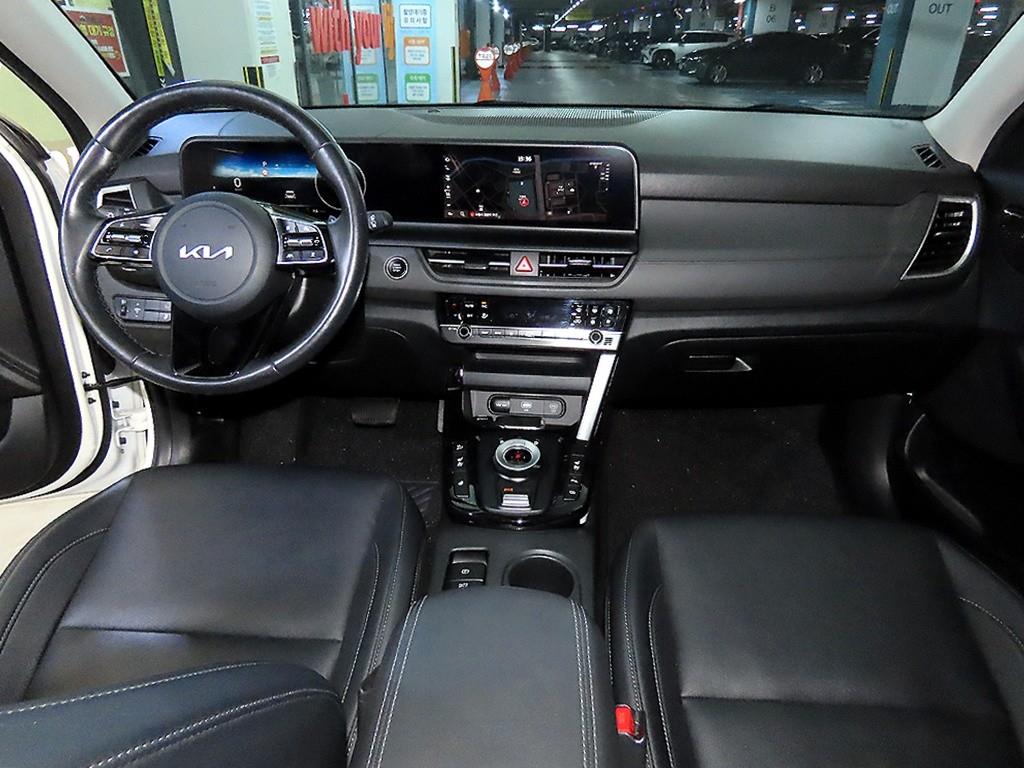KIA Seltos - Vista 10