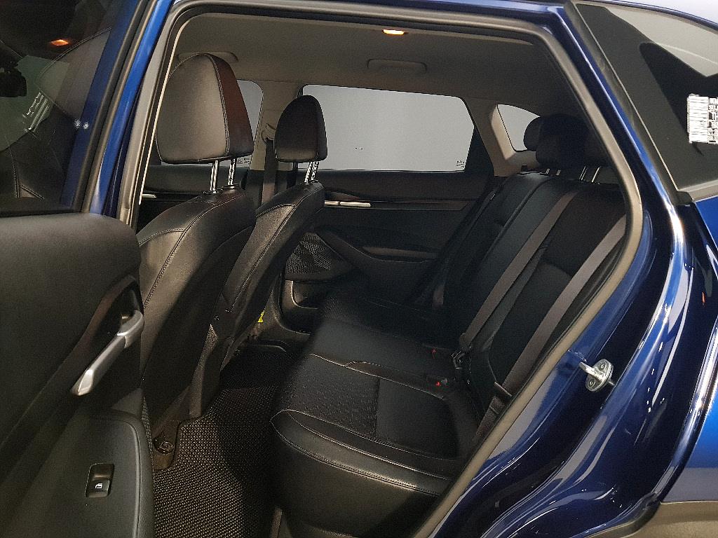 KIA Seltos - Vista 9