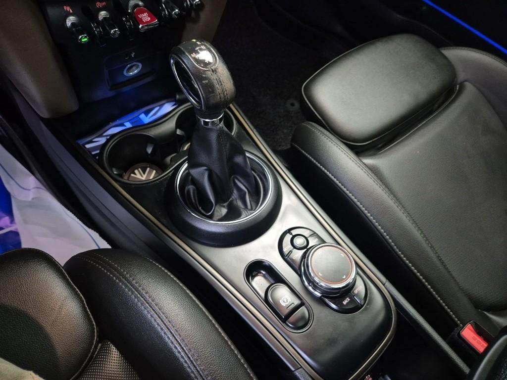 Mini Countryman - Vista 8