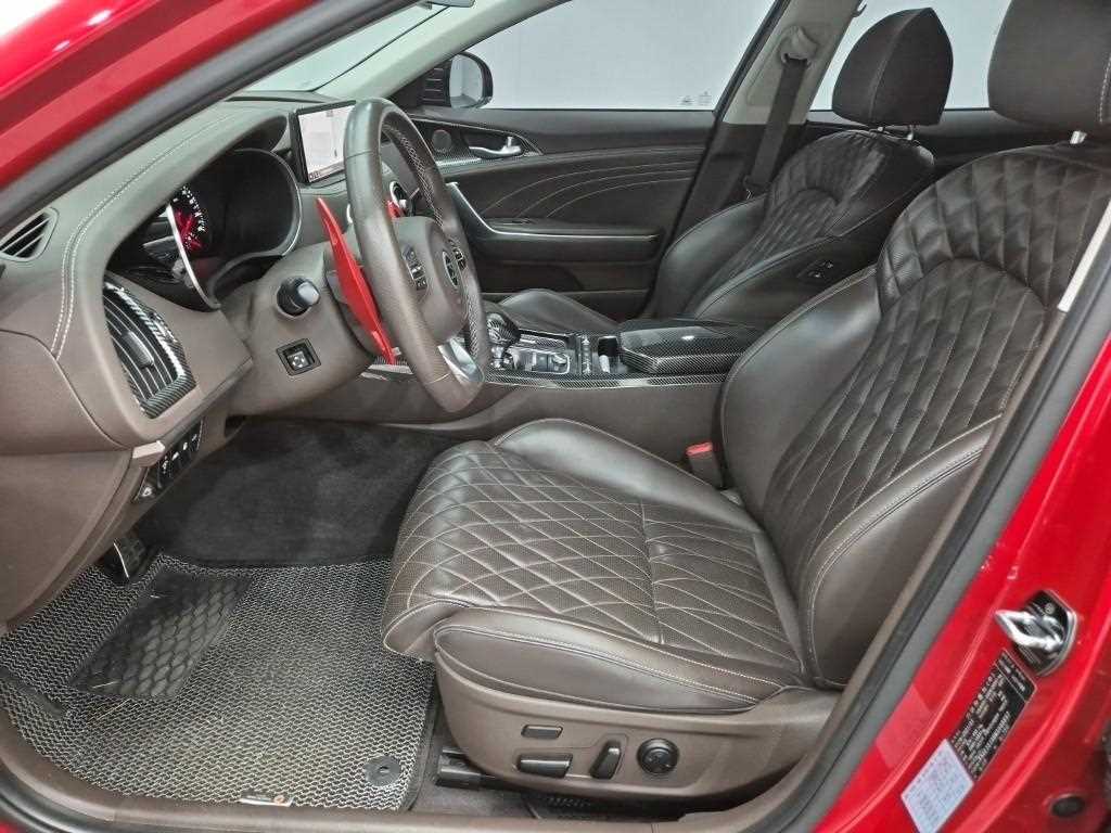KIA Stinger - Vista 11