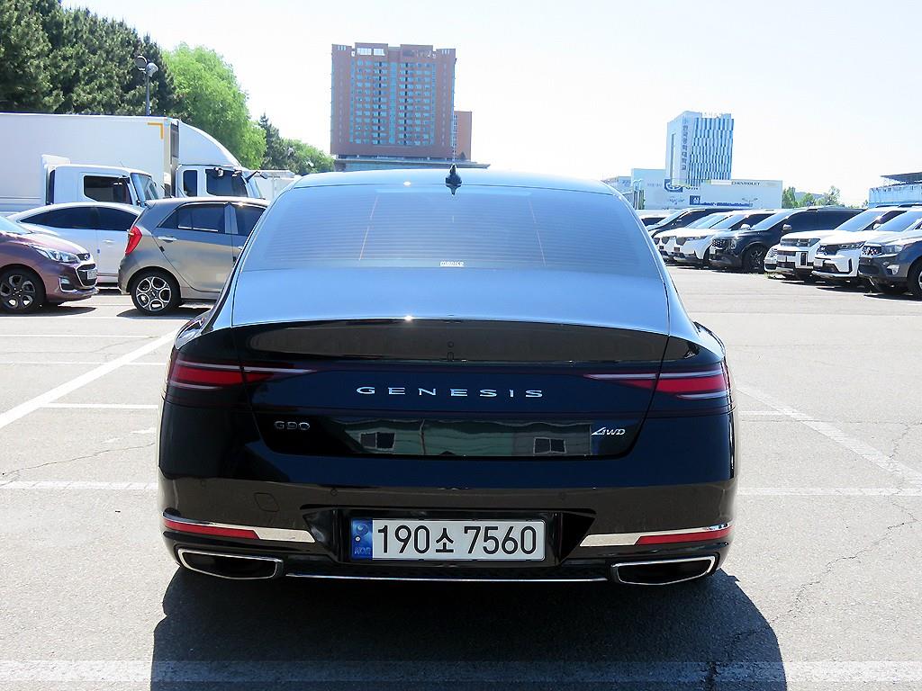 Genesis G90 - Vista 3