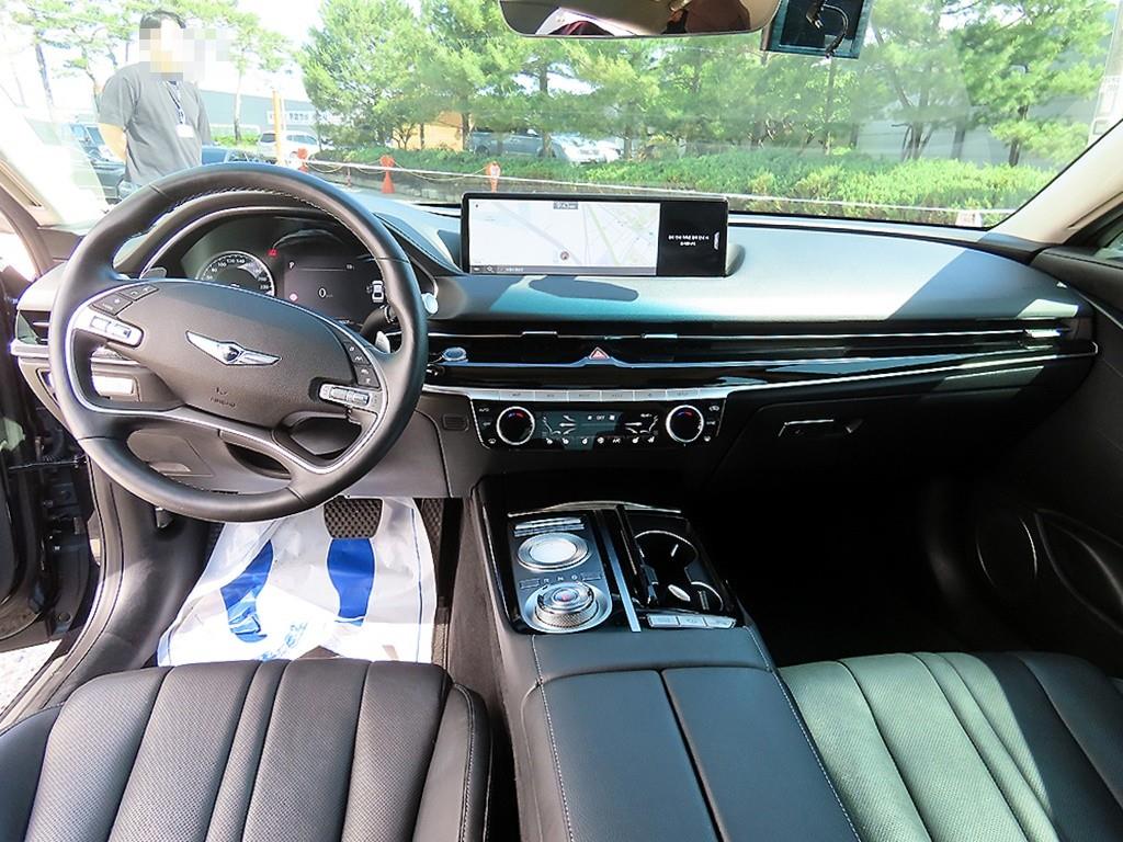 Genesis G80 - Vista 7