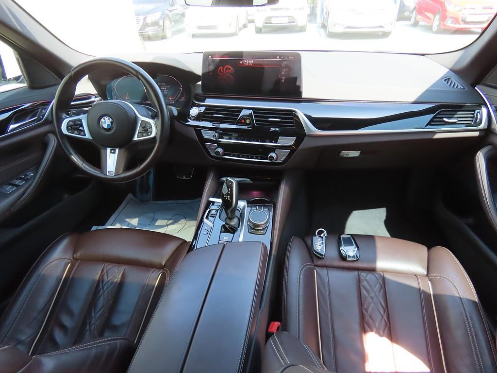 BMW 5 Series - Vista 5