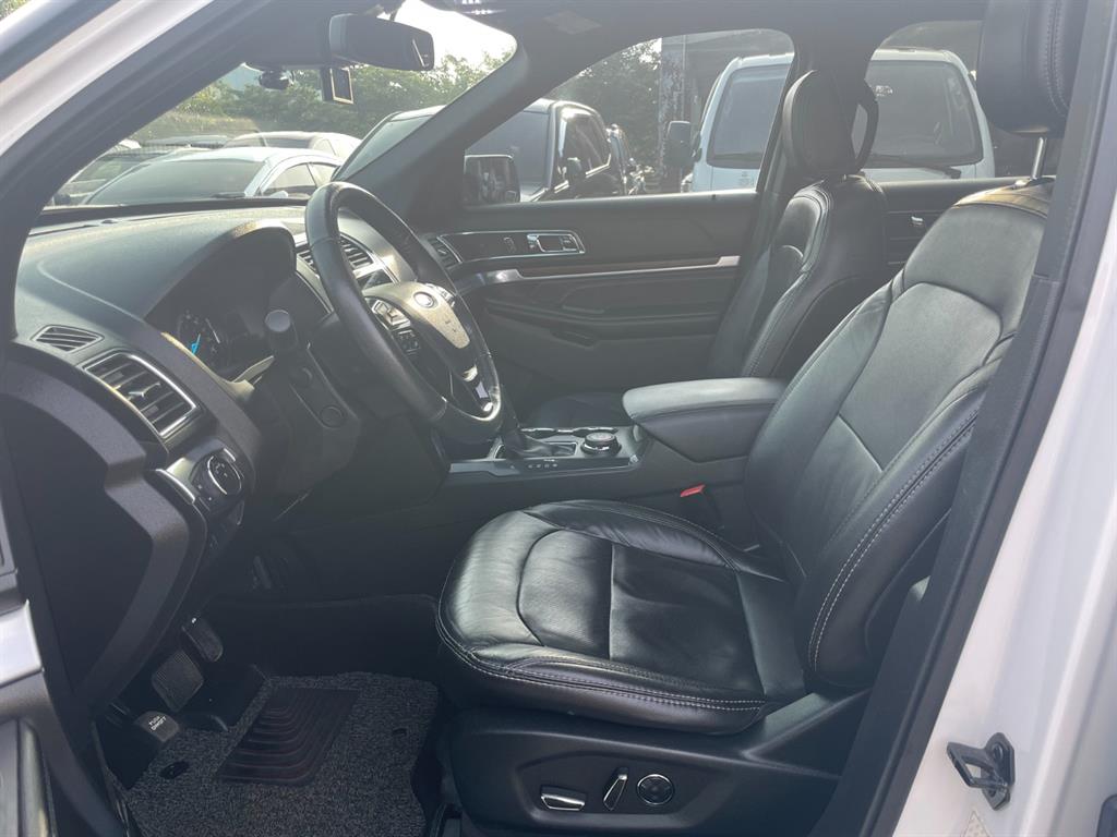 Ford Explorer - Vista 7