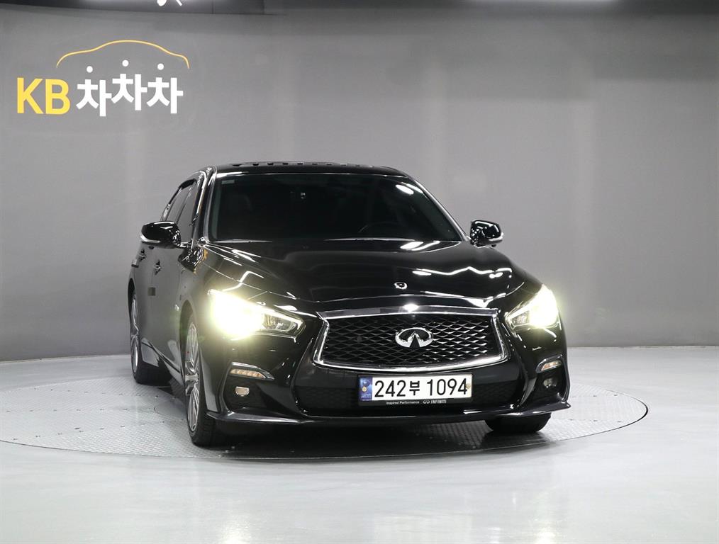 Infiniti Q - Vista 2