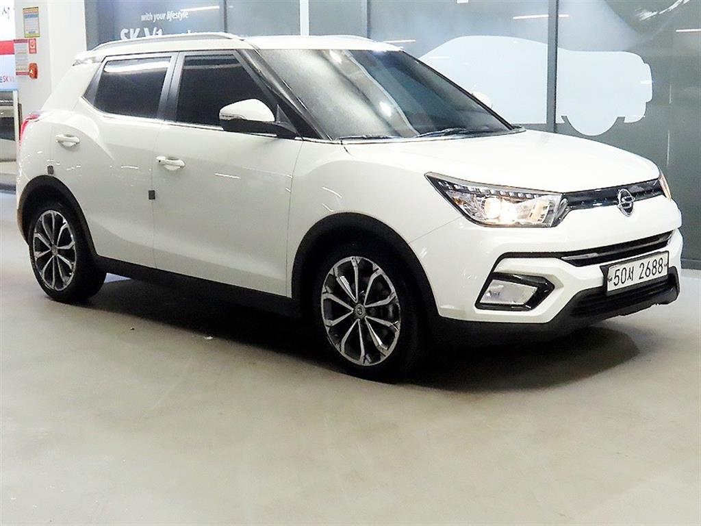 Ssangyong Tivoli 2018 Blanco - Importación desde Corea - HF Imports Iquique - Foto 1