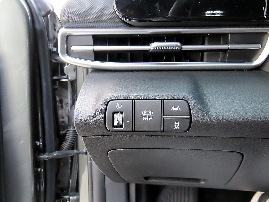 HYUNDAI Avante - Vista 12