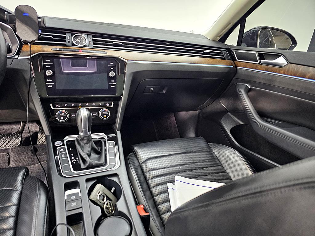Volkswagen Passat - Vista 10