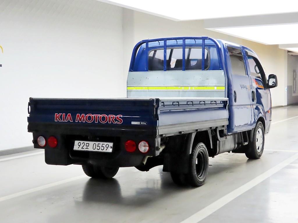 Small Truck Cargo (small) - Vista 4