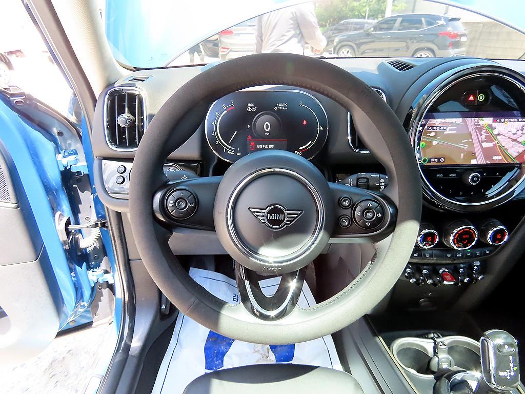 Mini Countryman - Vista 8