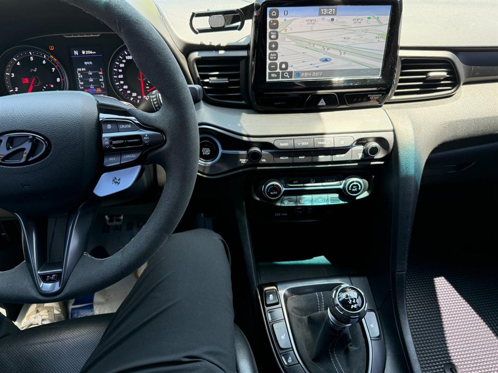 HYUNDAI Veloster - Vista 12