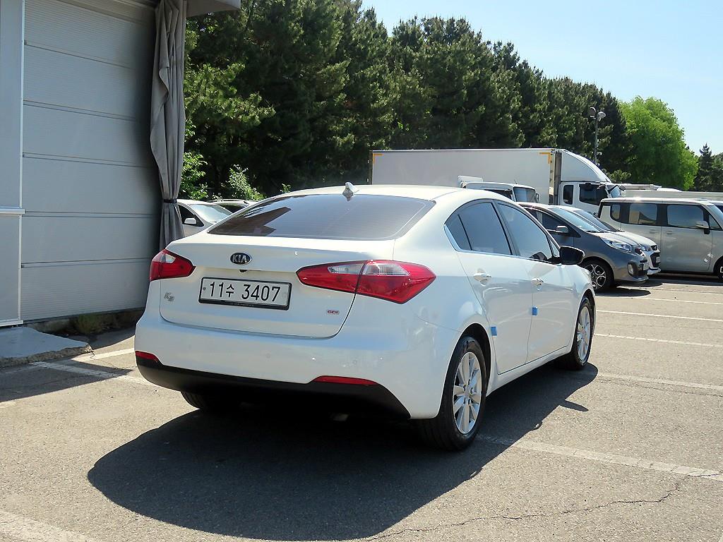 KIA K3 - Vista 4