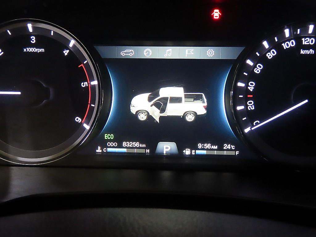Ssangyong Rexton - Vista 9