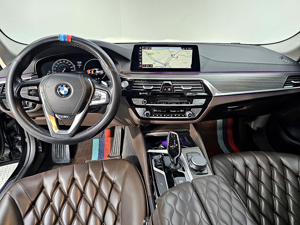 BMW 5 Series - Vista 5