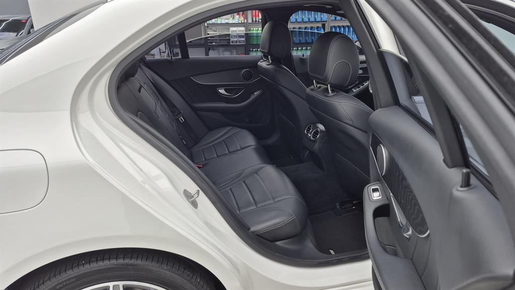 Mercedes Benz C Class - Vista 7