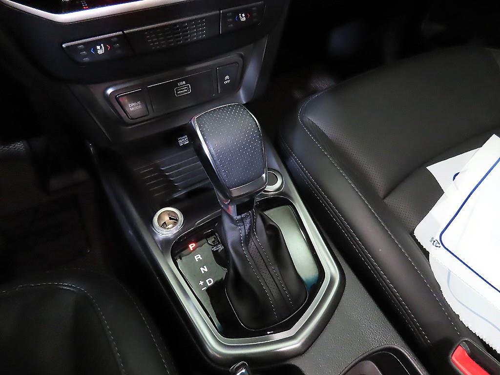 Ssangyong Tivoli - Vista 12
