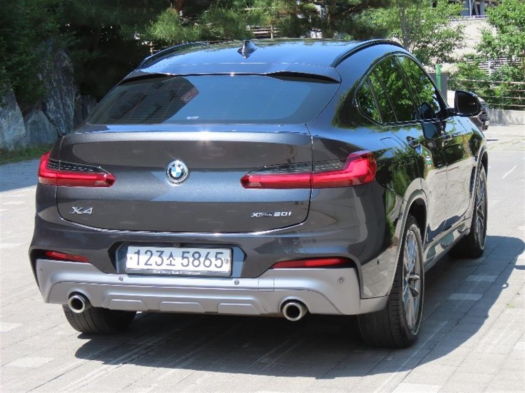 BMW X4 - Vista 5
