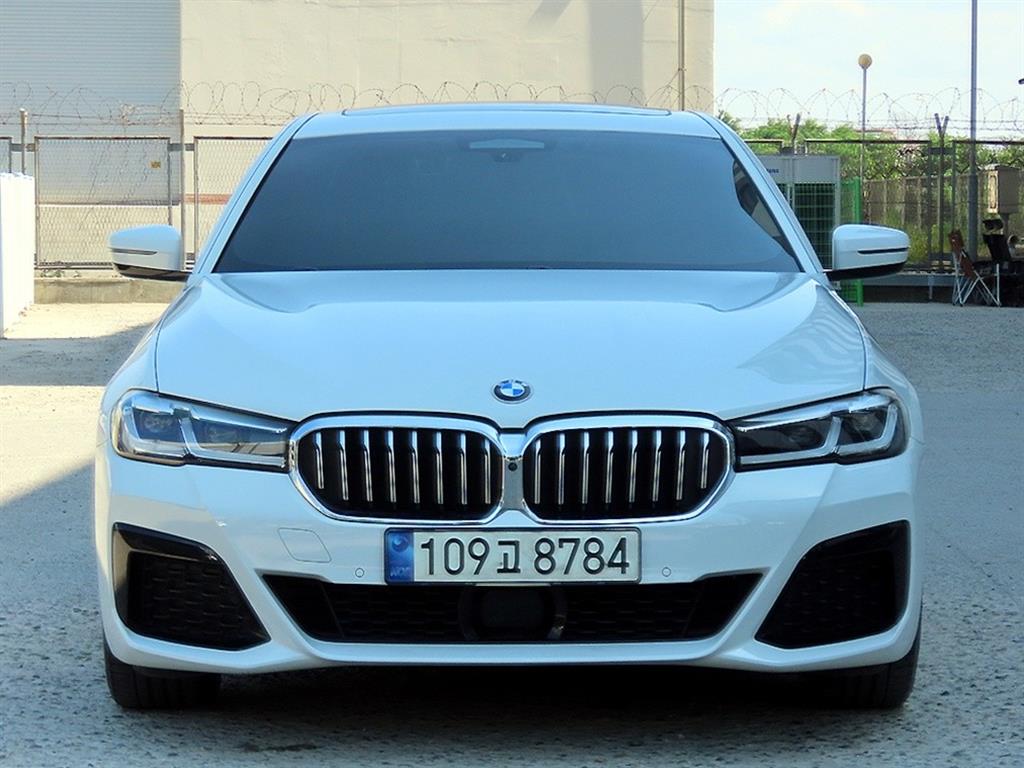 BMW 5 Series 2021 - Importación desde Corea - HF Imports Iquique - Foto 1