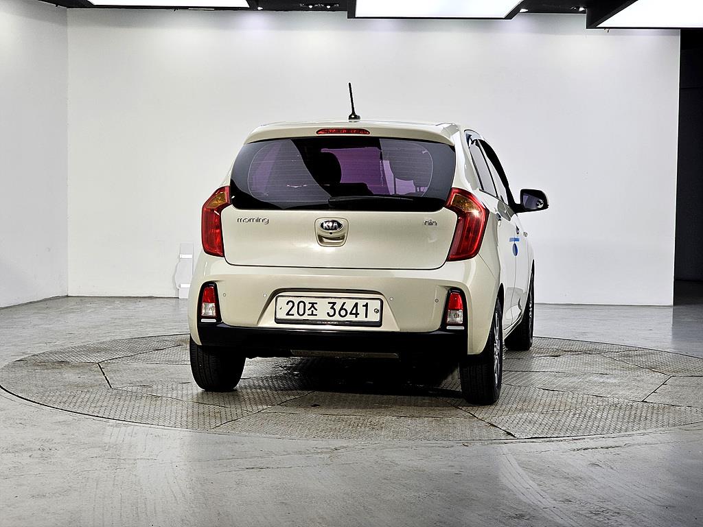 KIA Morning - Vista 3