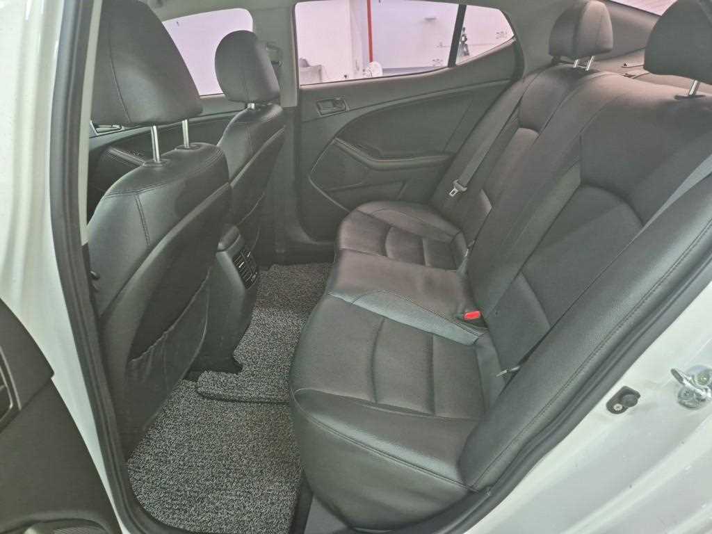 KIA K5 - Vista 12