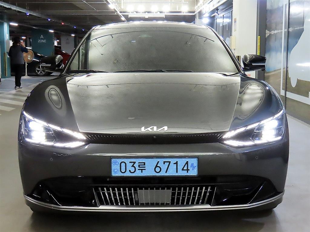 KIA EV6 - Vista 2