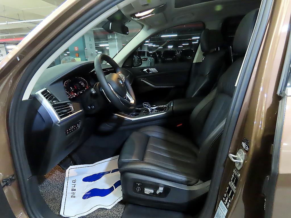 BMW X7 - Vista 6